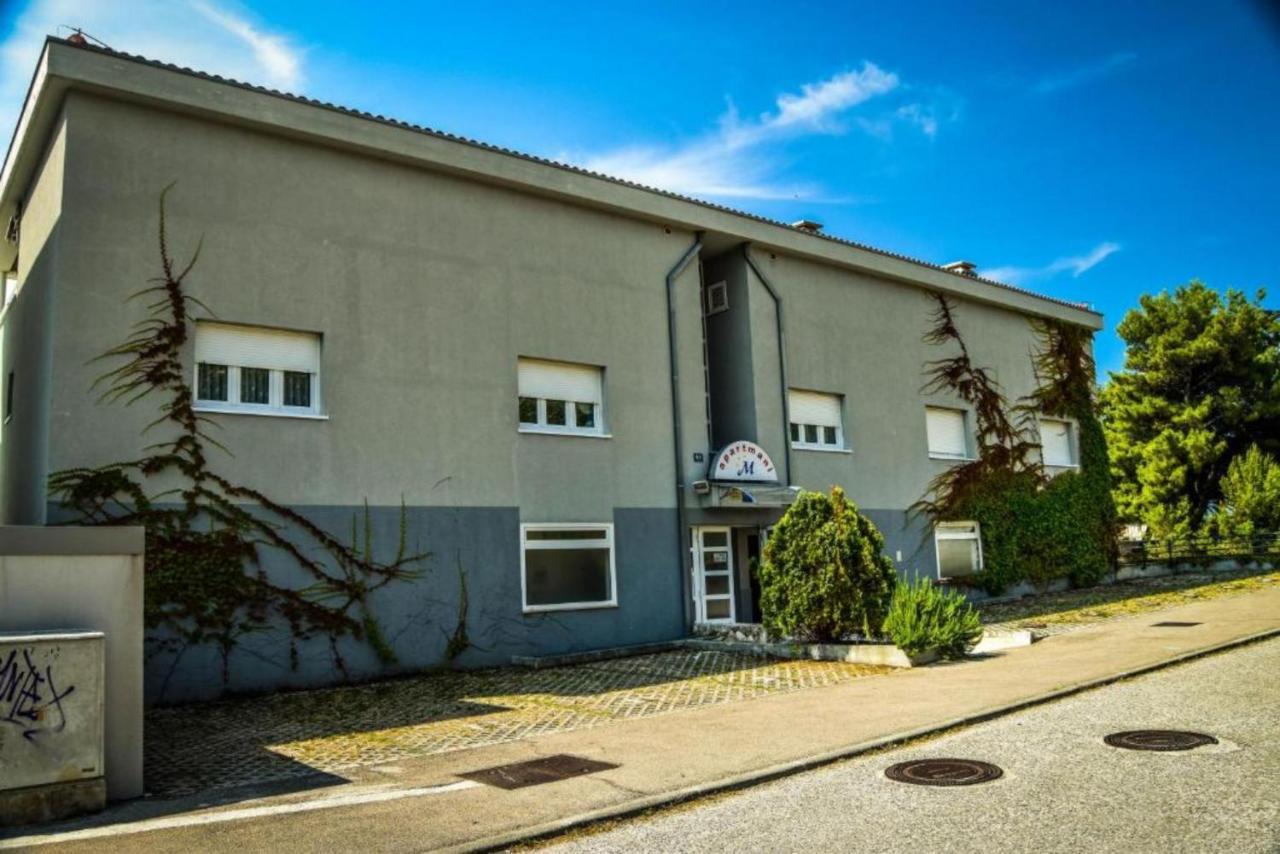 Apartments M Split Exterior photo